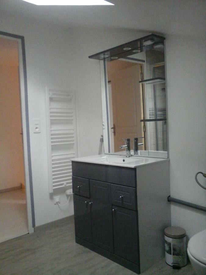 Maison au calme Vezins Extérieur photo