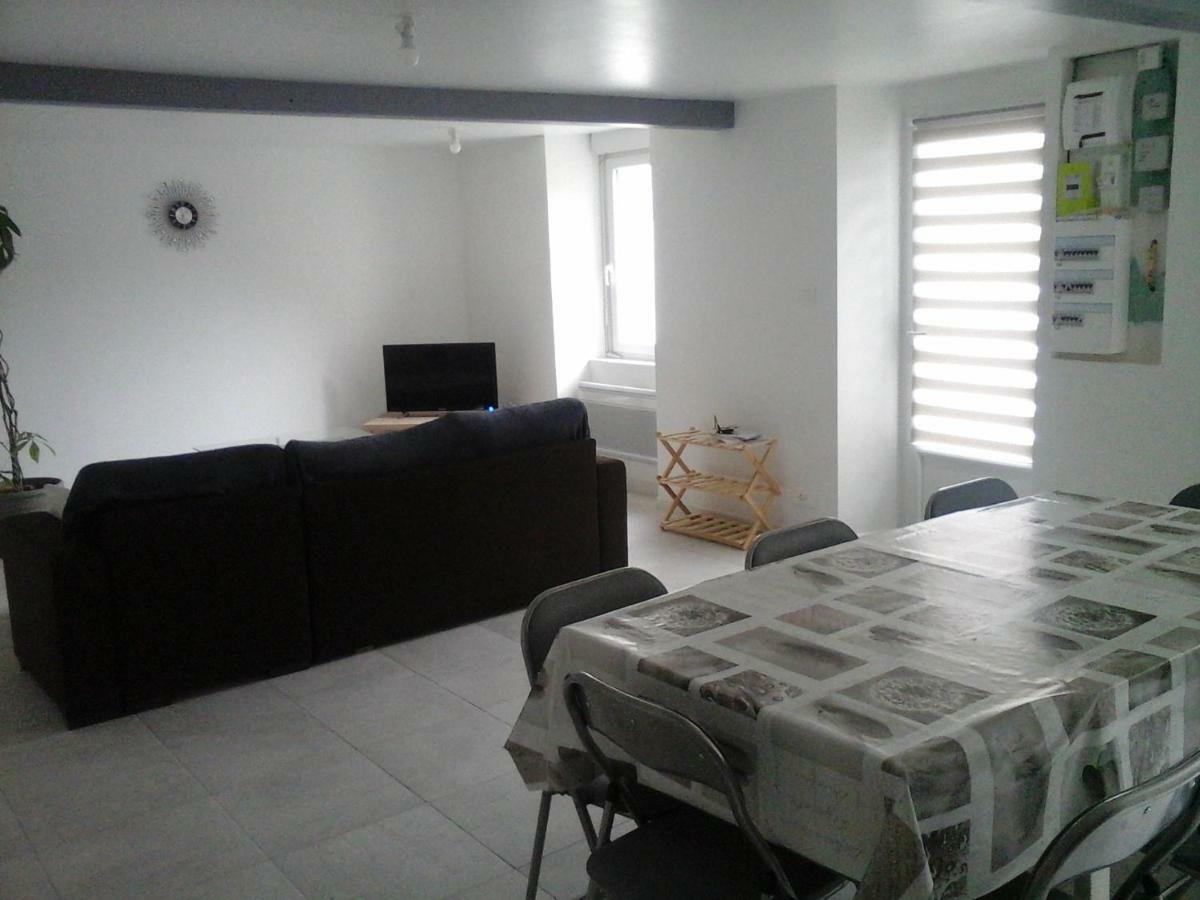 Maison au calme Vezins Extérieur photo